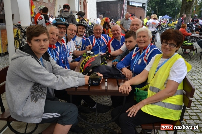Zdjęcie w galerii na portalu naszraciborz.pl: Pół tysiąca cyklistów zwiedzi ziemię raciborską. Trwa 66 Centralny Zlot Turystów Kolarzy PTTK wiadomości z regionu