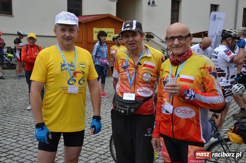 Zdjęcie w galerii na portalu naszraciborz.pl: Pół tysiąca cyklistów zwiedzi ziemię raciborską. Trwa 66 Centralny Zlot Turystów Kolarzy PTTK wiadomości z regionu