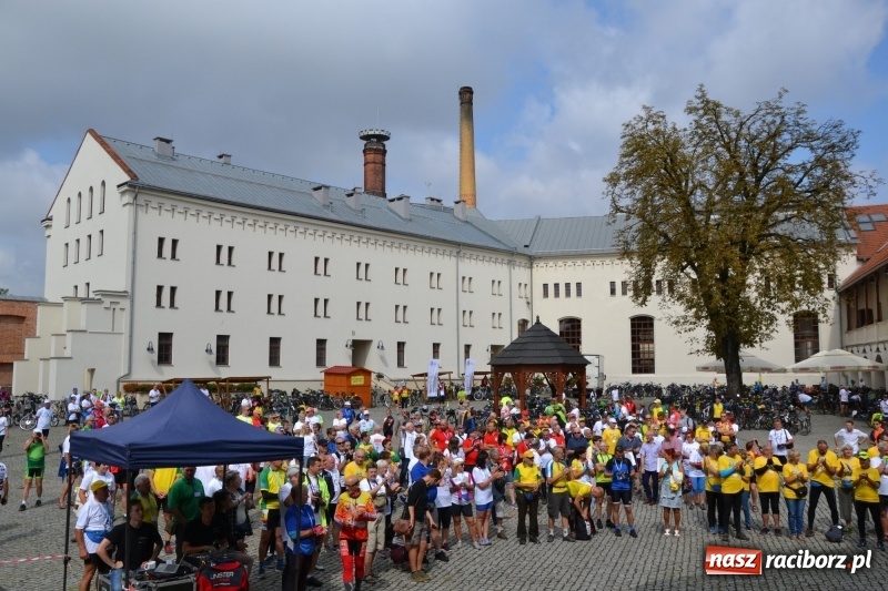 Zdjęcie w galerii na portalu naszraciborz.pl: Pół tysiąca cyklistów zwiedzi ziemię raciborską. Trwa 66 Centralny Zlot Turystów Kolarzy PTTK wiadomości z regionu