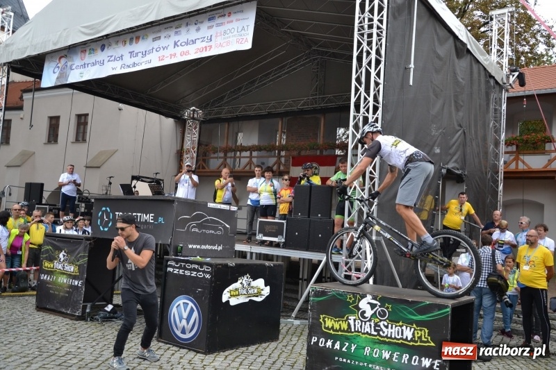 Zdjęcie w galerii na portalu naszraciborz.pl: Pół tysiąca cyklistów zwiedzi ziemię raciborską. Trwa 66 Centralny Zlot Turystów Kolarzy PTTK wiadomości z regionu