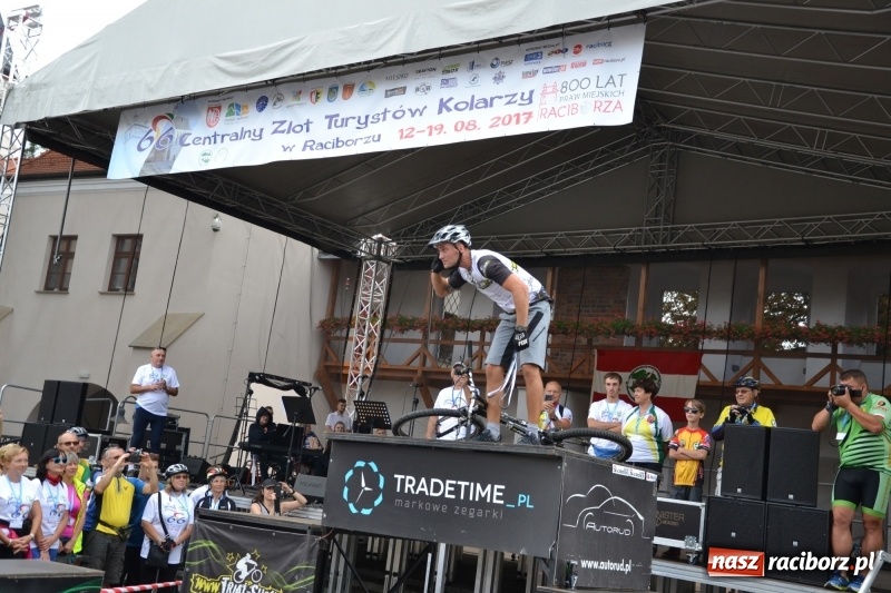 Zdjęcie w galerii na portalu naszraciborz.pl: Pół tysiąca cyklistów zwiedzi ziemię raciborską. Trwa 66 Centralny Zlot Turystów Kolarzy PTTK wiadomości z regionu