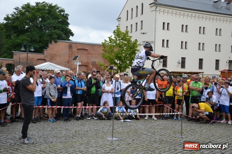 Zdjęcie w galerii na portalu naszraciborz.pl: Pół tysiąca cyklistów zwiedzi ziemię raciborską. Trwa 66 Centralny Zlot Turystów Kolarzy PTTK wiadomości z regionu