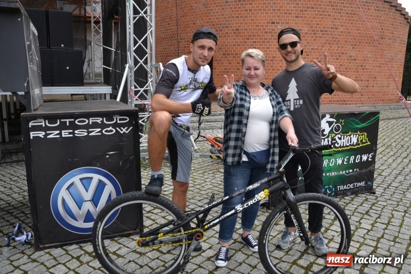 Zdjęcie w galerii na portalu naszraciborz.pl: Pół tysiąca cyklistów zwiedzi ziemię raciborską. Trwa 66 Centralny Zlot Turystów Kolarzy PTTK wiadomości z regionu