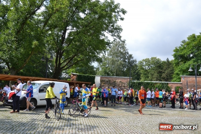 Zdjęcie w galerii na portalu naszraciborz.pl: Pół tysiąca cyklistów zwiedzi ziemię raciborską. Trwa 66 Centralny Zlot Turystów Kolarzy PTTK wiadomości z regionu