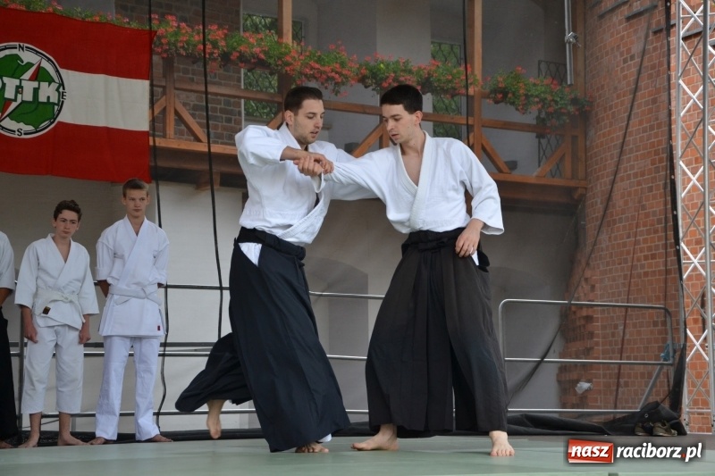 Zdjęcie w galerii na portalu naszraciborz.pl: Pół tysiąca cyklistów zwiedzi ziemię raciborską. Trwa 66 Centralny Zlot Turystów Kolarzy PTTK wiadomości z regionu