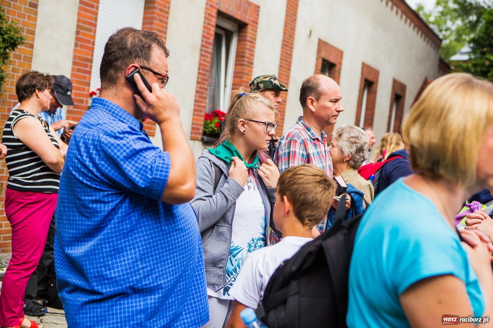 Zdjęcie w galerii na portalu naszraciborz.pl: Z Maryją idą głosić miłosierdzie. Pielgrzymi z powiatu raciborskiego w drodze na Jasną Górę  wiadomości z regionu