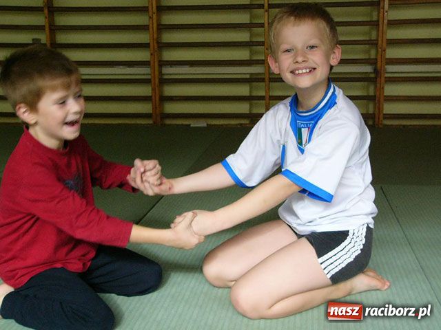 Zdjęcie w galerii na portalu naszraciborz.pl: Aikido w SP 15 wiadomości z regionu