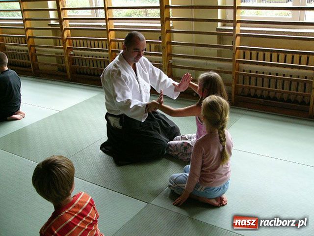 Zdjęcie w galerii na portalu naszraciborz.pl: Aikido w SP 15 wiadomości z regionu