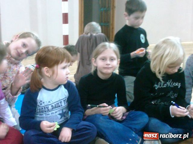 Zdjęcie w galerii na portalu naszraciborz.pl: Dzień Myśli Braterskiej wiadomości z regionu