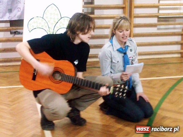 Zdjęcie w galerii na portalu naszraciborz.pl: Dzień Myśli Braterskiej wiadomości z regionu