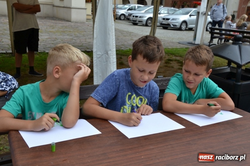 Zdjęcie w galerii na portalu naszraciborz.pl: Zajęcia integracyjne człowiek – koń zakończyły letnią akcję Zamkowe Zuchy 2017 wiadomości z regionu