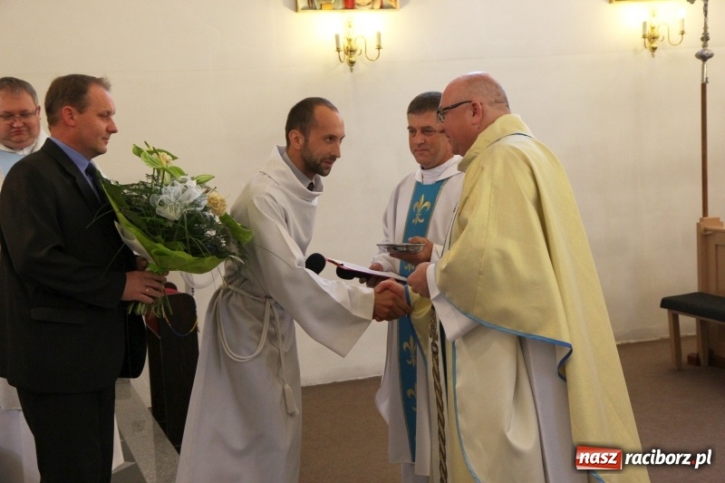 Zdjęcie w galerii na portalu naszraciborz.pl: Parafia w Kobyli powitała nowego proboszcza księdza Wiesława Wilkosza wiadomości z regionu