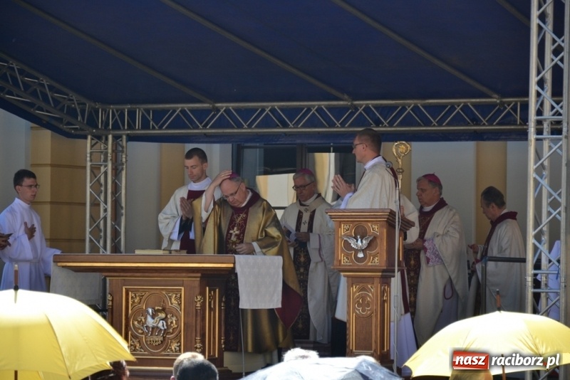Zdjęcie w galerii na portalu naszraciborz.pl: Odpust Metropolitalny w Rudach jak zwykle zgromadził tłumy  wiadomości z regionu