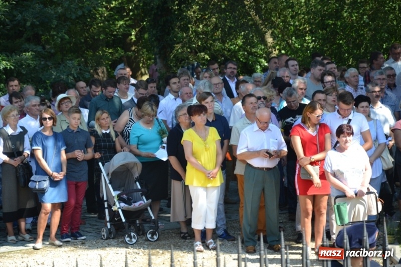 Zdjęcie w galerii na portalu naszraciborz.pl: Odpust Metropolitalny w Rudach jak zwykle zgromadził tłumy  wiadomości z regionu