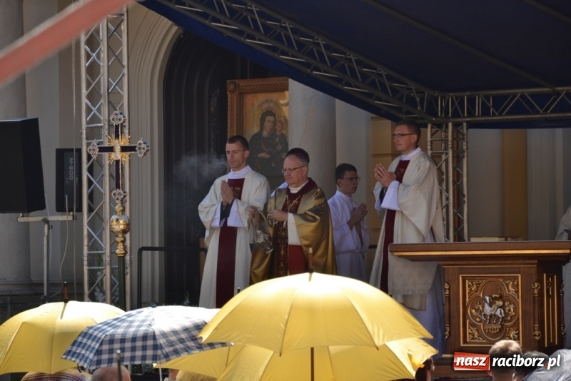 Zdjęcie w galerii na portalu naszraciborz.pl: Odpust Metropolitalny w Rudach jak zwykle zgromadził tłumy  wiadomości z regionu