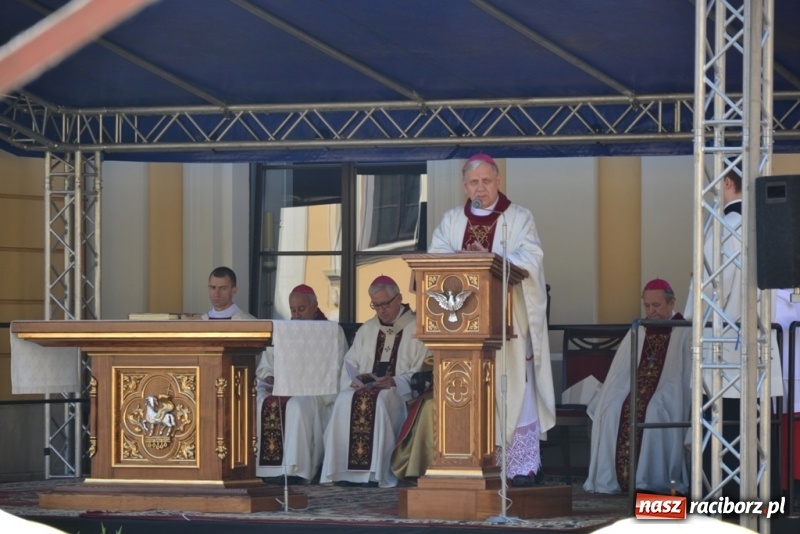 Zdjęcie w galerii na portalu naszraciborz.pl: Odpust Metropolitalny w Rudach jak zwykle zgromadził tłumy  wiadomości z regionu