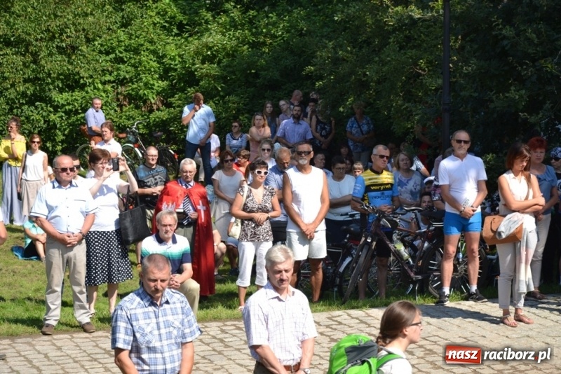 Zdjęcie w galerii na portalu naszraciborz.pl: Odpust Metropolitalny w Rudach jak zwykle zgromadził tłumy  wiadomości z regionu