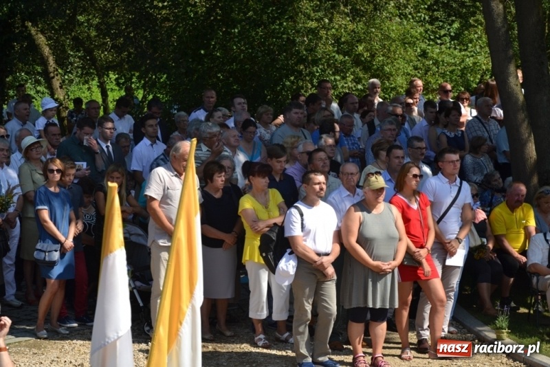 Zdjęcie w galerii na portalu naszraciborz.pl: Odpust Metropolitalny w Rudach jak zwykle zgromadził tłumy  wiadomości z regionu