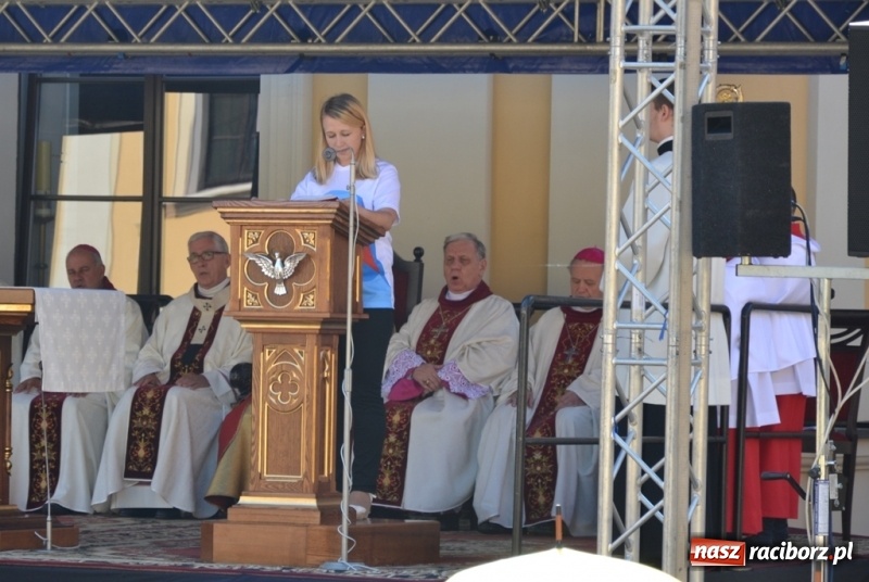 Zdjęcie w galerii na portalu naszraciborz.pl: Odpust Metropolitalny w Rudach jak zwykle zgromadził tłumy  wiadomości z regionu