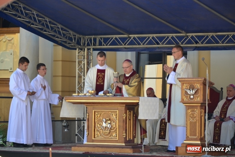 Zdjęcie w galerii na portalu naszraciborz.pl: Odpust Metropolitalny w Rudach jak zwykle zgromadził tłumy  wiadomości z regionu