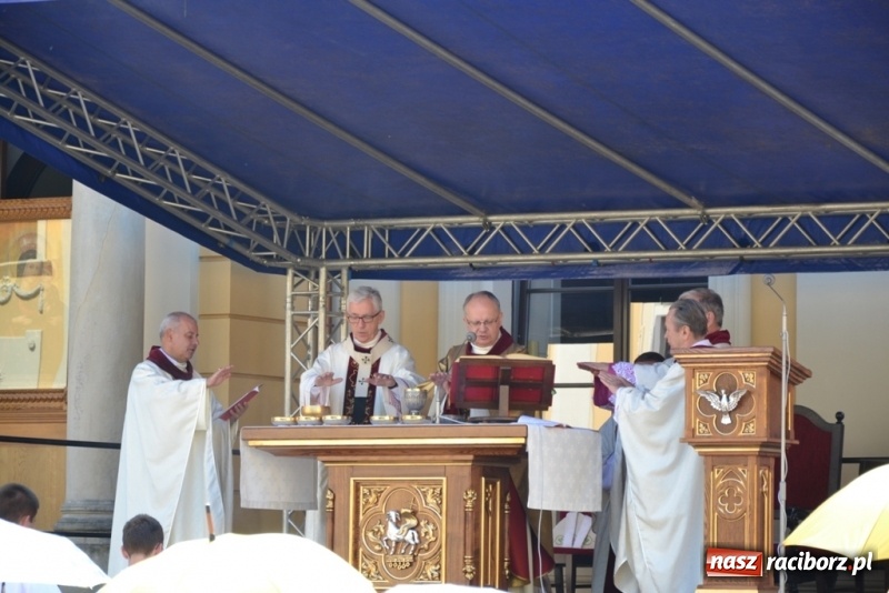 Zdjęcie w galerii na portalu naszraciborz.pl: Odpust Metropolitalny w Rudach jak zwykle zgromadził tłumy  wiadomości z regionu