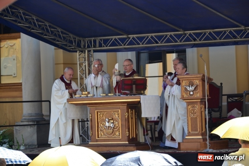 Zdjęcie w galerii na portalu naszraciborz.pl: Odpust Metropolitalny w Rudach jak zwykle zgromadził tłumy  wiadomości z regionu