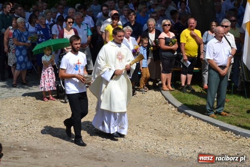 Zdjęcie w galerii na portalu naszraciborz.pl: Odpust Metropolitalny w Rudach jak zwykle zgromadził tłumy  wiadomości z regionu