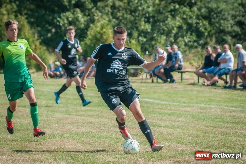 Zdjęcie w galerii na portalu naszraciborz.pl: Szalone trzy minuty Markowic wiadomości z regionu