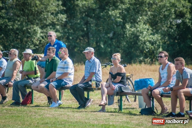 Zdjęcie w galerii na portalu naszraciborz.pl: Szalone trzy minuty Markowic wiadomości z regionu
