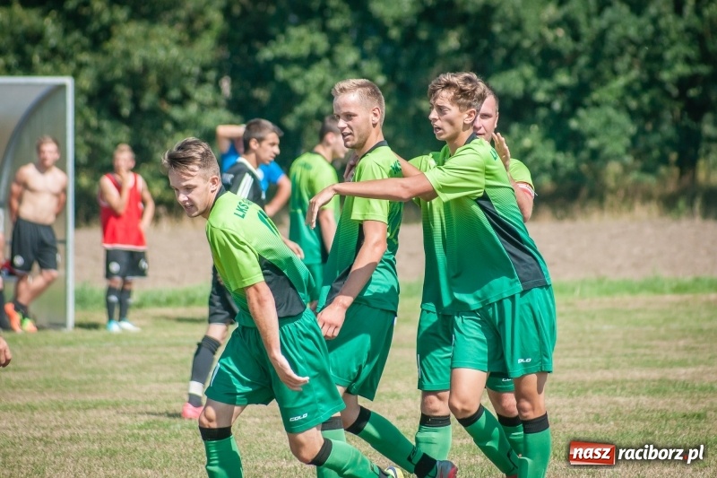 Zdjęcie w galerii na portalu naszraciborz.pl: Szalone trzy minuty Markowic wiadomości z regionu