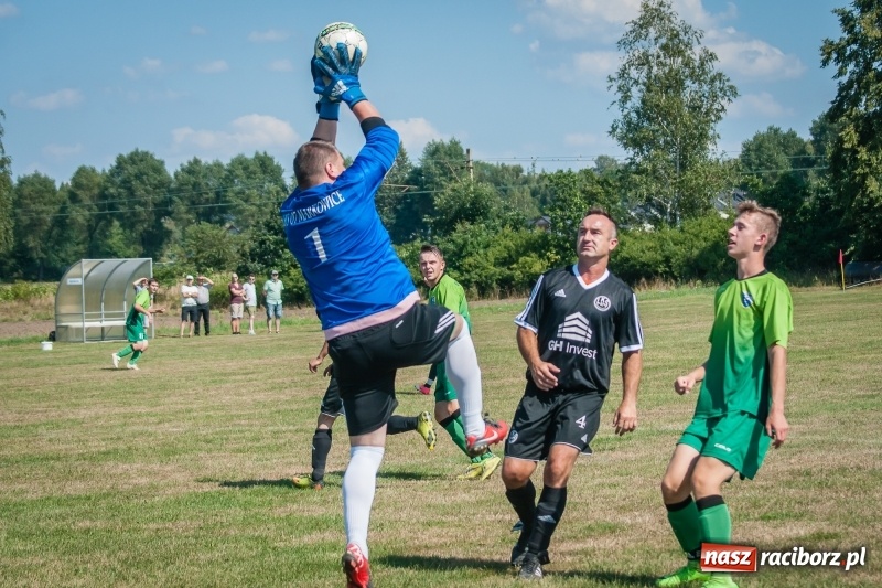 Zdjęcie w galerii na portalu naszraciborz.pl: Szalone trzy minuty Markowic wiadomości z regionu