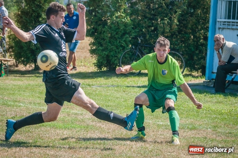 Zdjęcie w galerii na portalu naszraciborz.pl: Szalone trzy minuty Markowic wiadomości z regionu