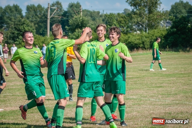 Zdjęcie w galerii na portalu naszraciborz.pl: Szalone trzy minuty Markowic wiadomości z regionu