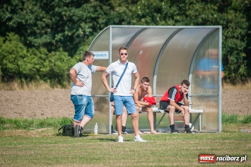 Zdjęcie w galerii na portalu naszraciborz.pl: Szalone trzy minuty Markowic wiadomości z regionu
