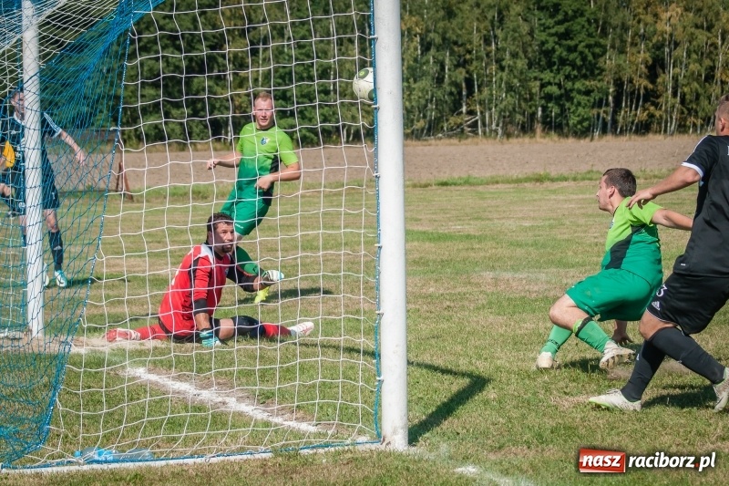 Zdjęcie w galerii na portalu naszraciborz.pl: Szalone trzy minuty Markowic wiadomości z regionu