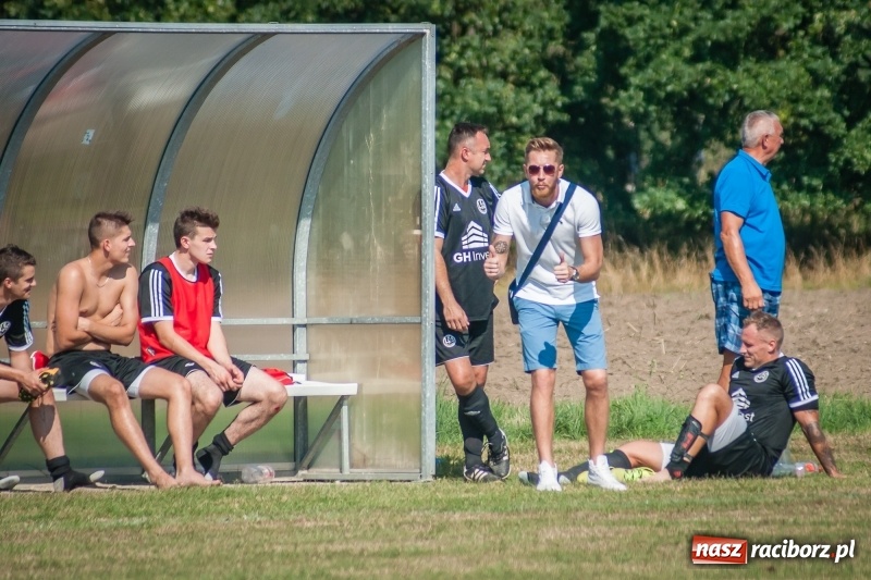 Zdjęcie w galerii na portalu naszraciborz.pl: Szalone trzy minuty Markowic wiadomości z regionu