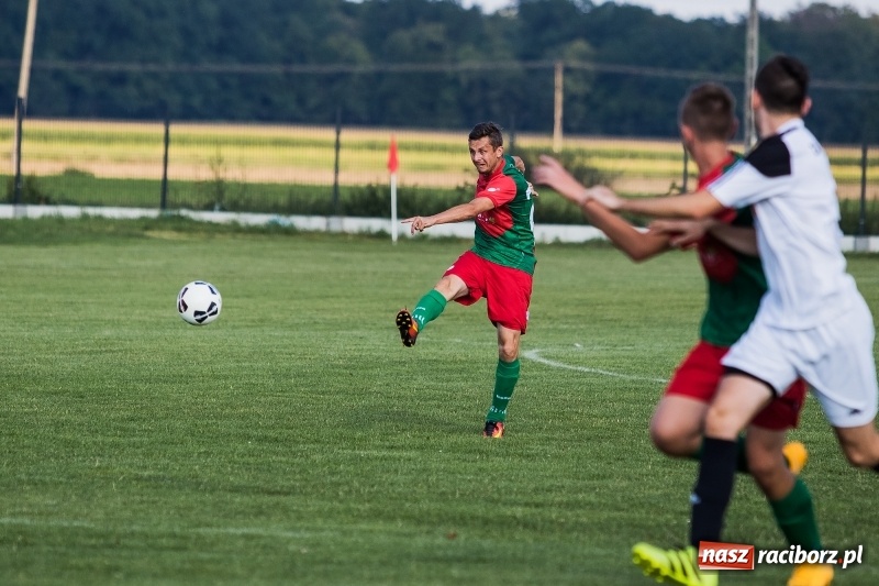 Zdjęcie w galerii na portalu naszraciborz.pl: Rezerwy trzecioligowca lepsze od Zgody Zawada Książęca wiadomości z regionu