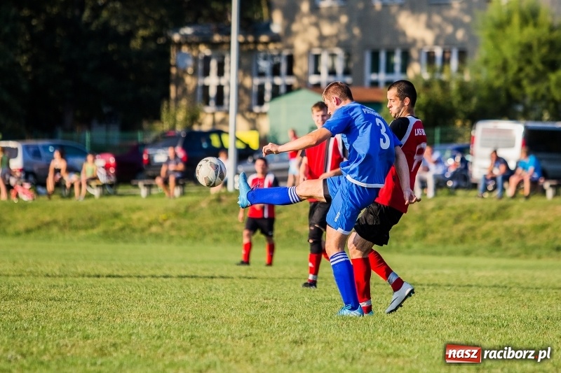 Zdjęcie w galerii na portalu naszraciborz.pl: Bez bramek w starciu Brzezia i Pietrowic Wielkich wiadomości z regionu