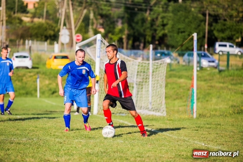 Zdjęcie w galerii na portalu naszraciborz.pl: Bez bramek w starciu Brzezia i Pietrowic Wielkich wiadomości z regionu
