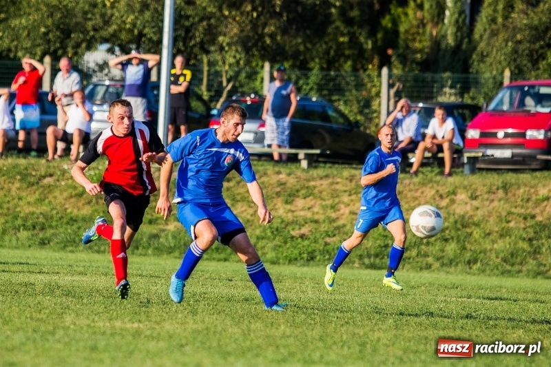 Zdjęcie w galerii na portalu naszraciborz.pl: Bez bramek w starciu Brzezia i Pietrowic Wielkich wiadomości z regionu