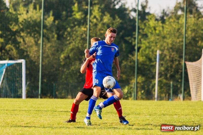 Zdjęcie w galerii na portalu naszraciborz.pl: Bez bramek w starciu Brzezia i Pietrowic Wielkich wiadomości z regionu