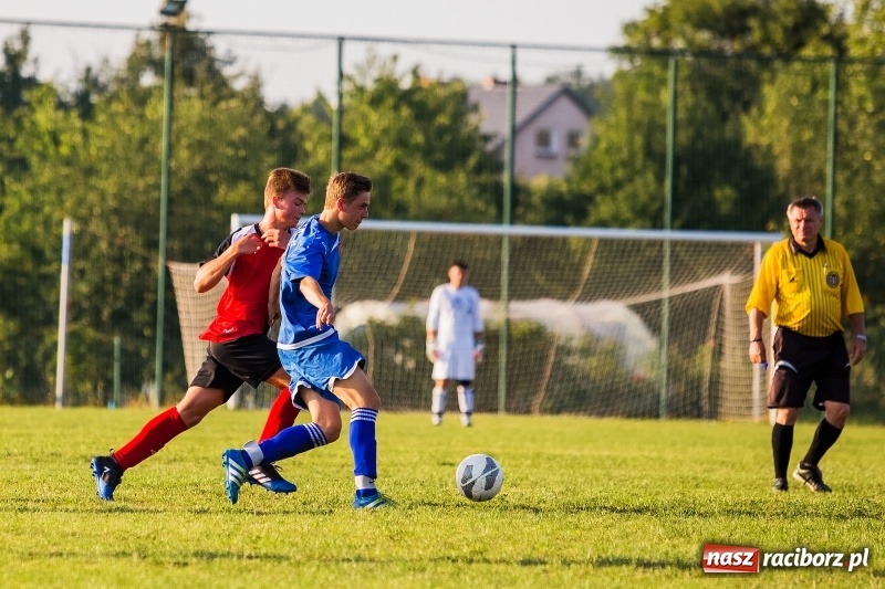 Zdjęcie w galerii na portalu naszraciborz.pl: Bez bramek w starciu Brzezia i Pietrowic Wielkich wiadomości z regionu