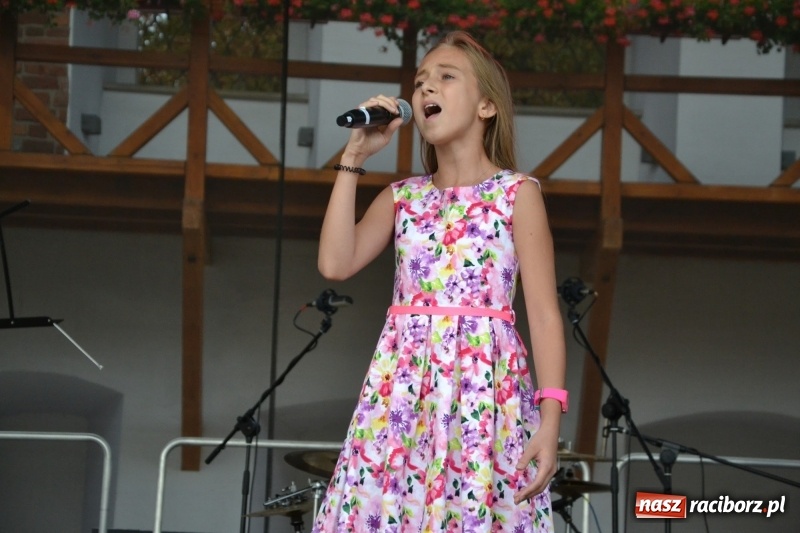 Zdjęcie w galerii na portalu naszraciborz.pl: Festiwal Kultury Chrześcijańskiej ruszył na Zamku Piastowskim  wiadomości z regionu