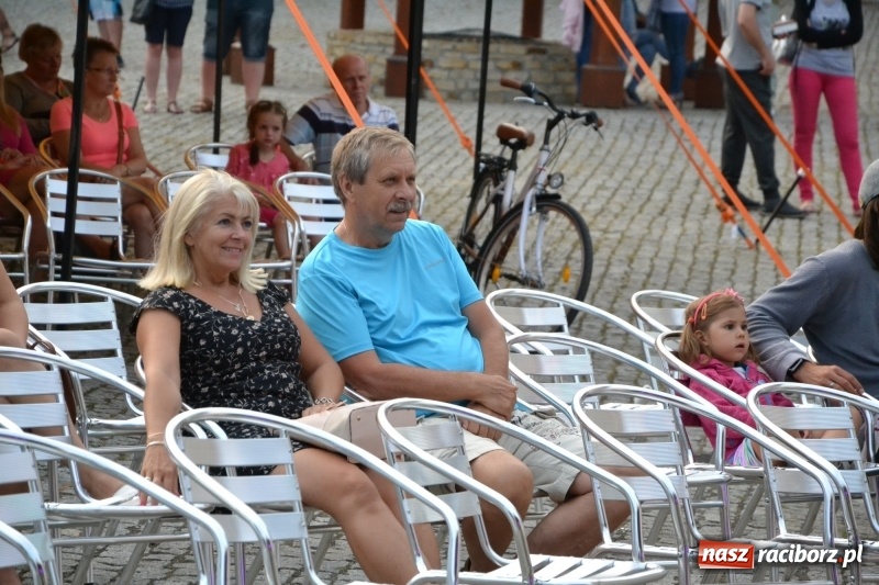 Zdjęcie w galerii na portalu naszraciborz.pl: Festiwal Kultury Chrześcijańskiej ruszył na Zamku Piastowskim  wiadomości z regionu