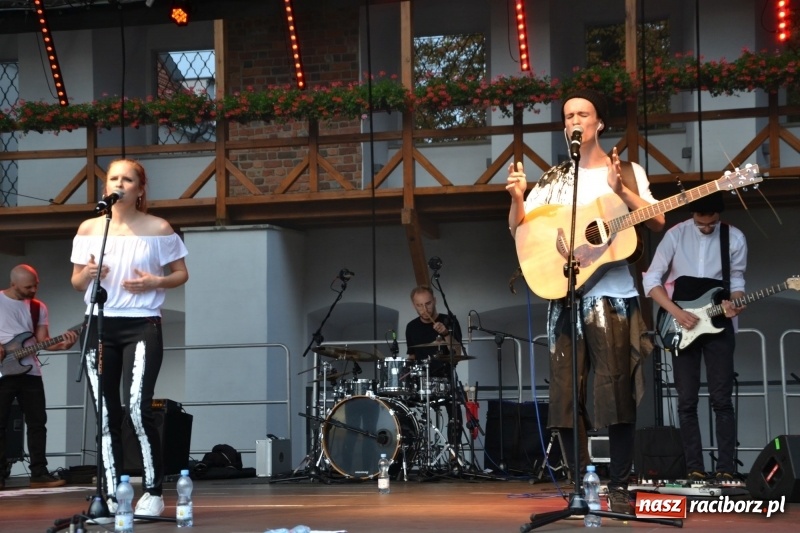 Zdjęcie w galerii na portalu naszraciborz.pl: Festiwal Kultury Chrześcijańskiej ruszył na Zamku Piastowskim  wiadomości z regionu