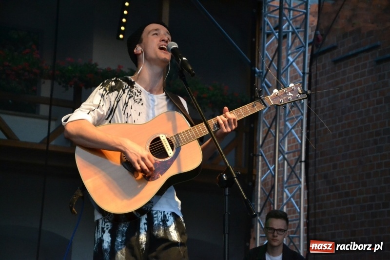 Zdjęcie w galerii na portalu naszraciborz.pl: Festiwal Kultury Chrześcijańskiej ruszył na Zamku Piastowskim  wiadomości z regionu