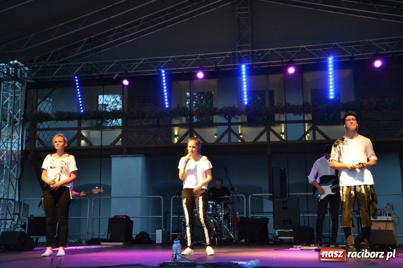 Zdjęcie w galerii na portalu naszraciborz.pl: Festiwal Kultury Chrześcijańskiej ruszył na Zamku Piastowskim  wiadomości z regionu