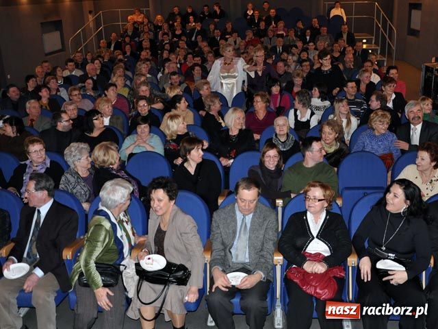 Zdjęcie w galerii na portalu naszraciborz.pl: Emilia Krakowska pod raciborską strzechą wiadomości z regionu
