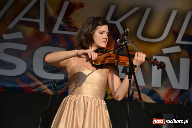 Zdjęcie w galerii na portalu naszraciborz.pl: Festiwal Kultury Chrześcijańskiej na Zamku Piastowskim – dzień drugi za nami  wiadomości z regionu