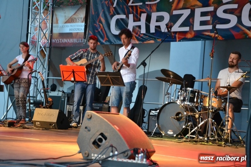 Zdjęcie w galerii na portalu naszraciborz.pl: Festiwal Kultury Chrześcijańskiej na Zamku Piastowskim – dzień drugi za nami  wiadomości z regionu